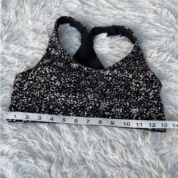 Old Navy Activewear Top Powersoft Women  Sz S slightly used - Picture 3 of 5